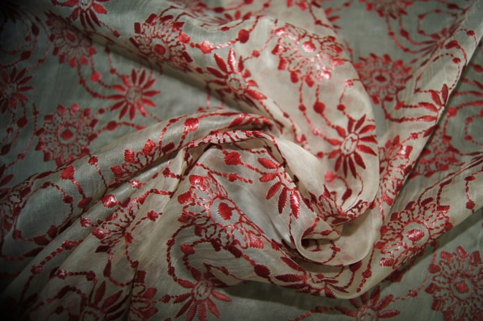 organza brodé