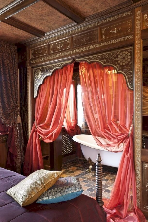 rideaux sur la porte dans le Style oriental