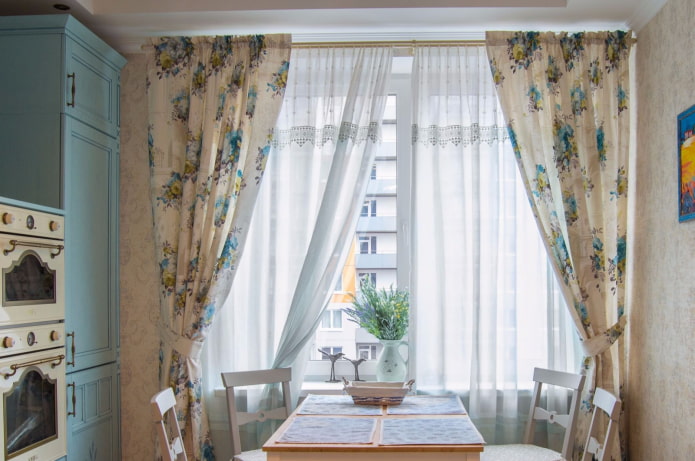 rideaux à fleurs