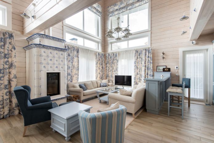 Salon dans une maison de campagne