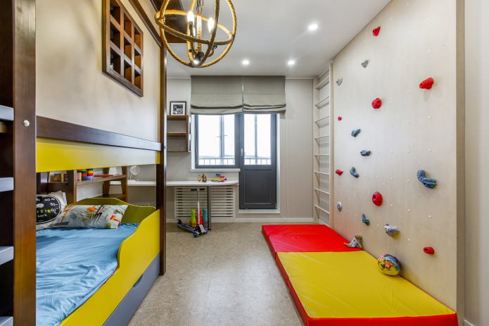 stores romains gris dans une chambre d'enfant moderne