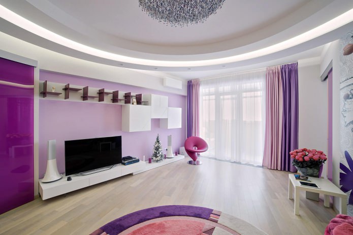 Lilas-violet à l'intérieur du salon