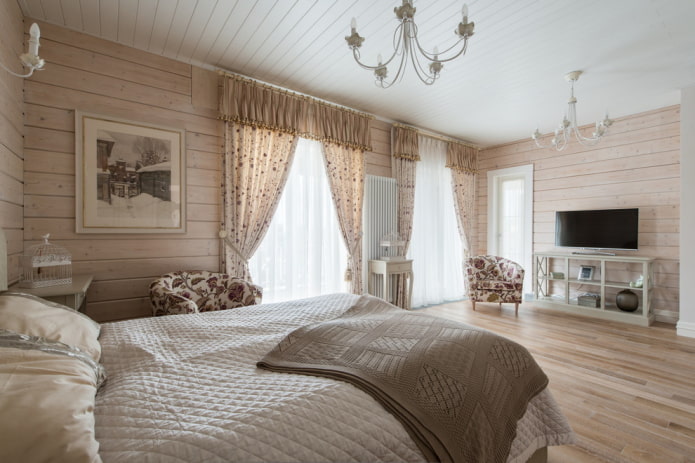Chambre de style provençal à l'intérieur de la maison