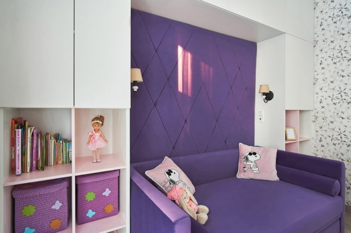 Chambre d'enfant violet et blanc