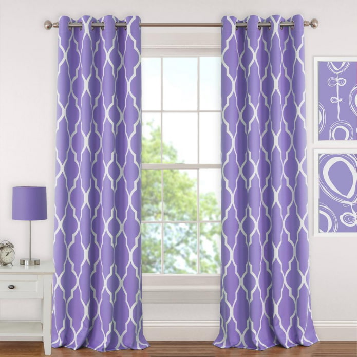 rideaux lilas à œillets