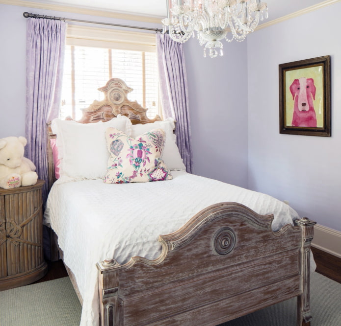 Rideaux lilas clair dans l'intérieur