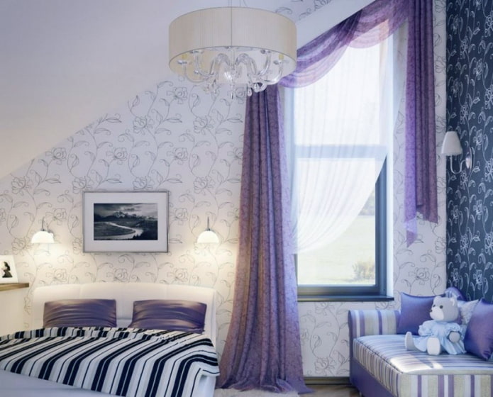 rideaux lilas de différentes longueurs