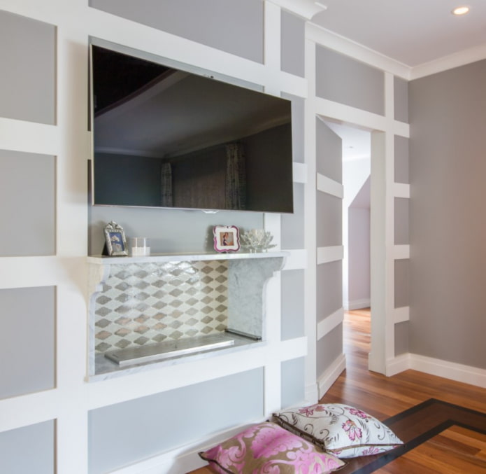 Décor de porte pour qu'elle soit assortie aux murs