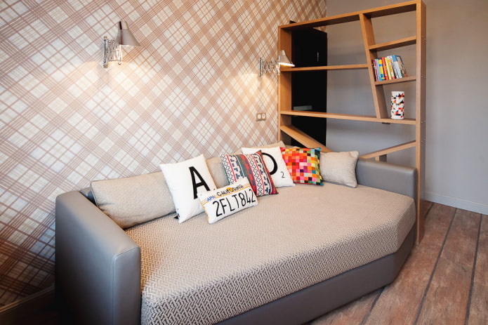 canapé dans une chambre d'adolescent