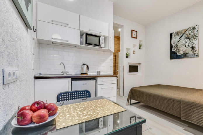 Intérieur d'une petite cuisine-chambre