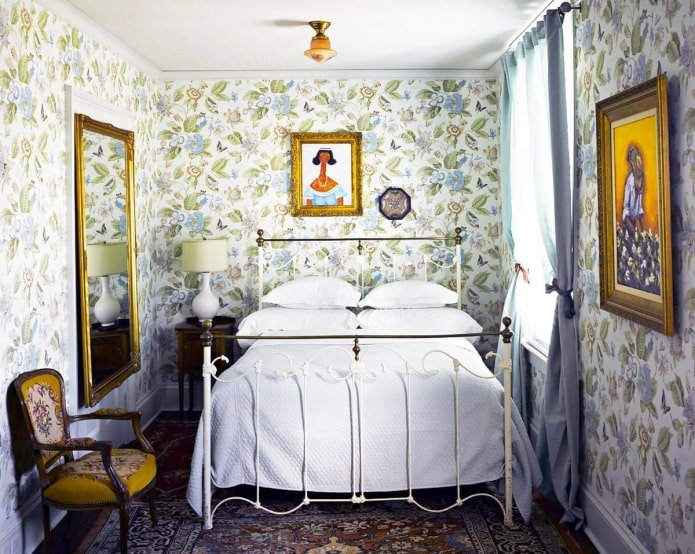 Intérieur d'une petite chambre