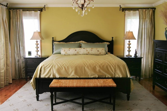 Chambre avec meubles noirs
