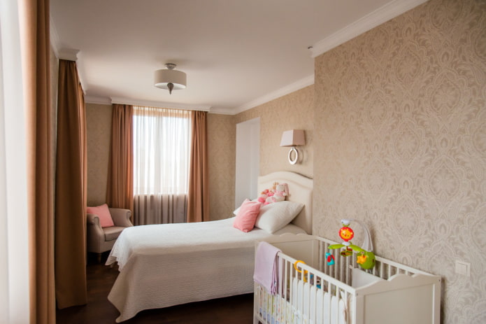 lit bébé dans la Intérieur de la chambre