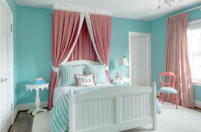 Intérieur de chambre rose et bleu