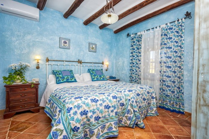 décoration à l'intérieur d'une chambre bleue