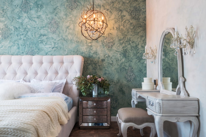 Meubles et accessoires de chambre à coucher de style classique