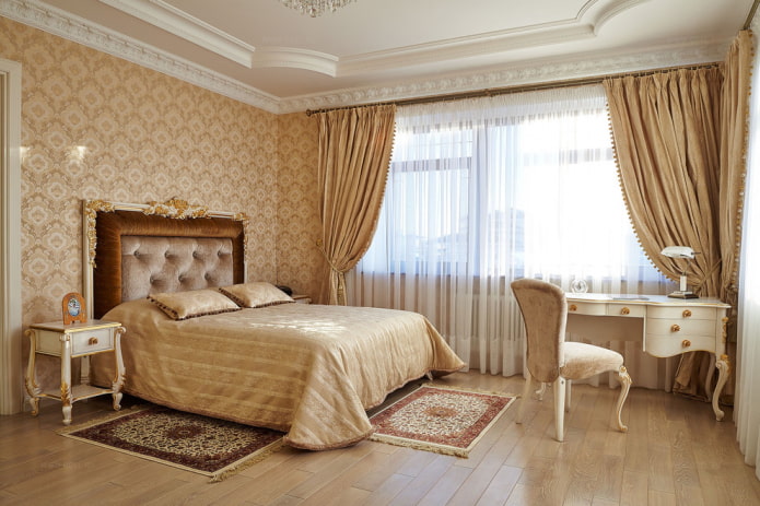 Meubles et accessoires de chambre de style classique