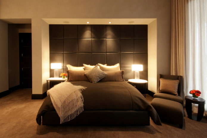 Intérieur de chambre beige et marron