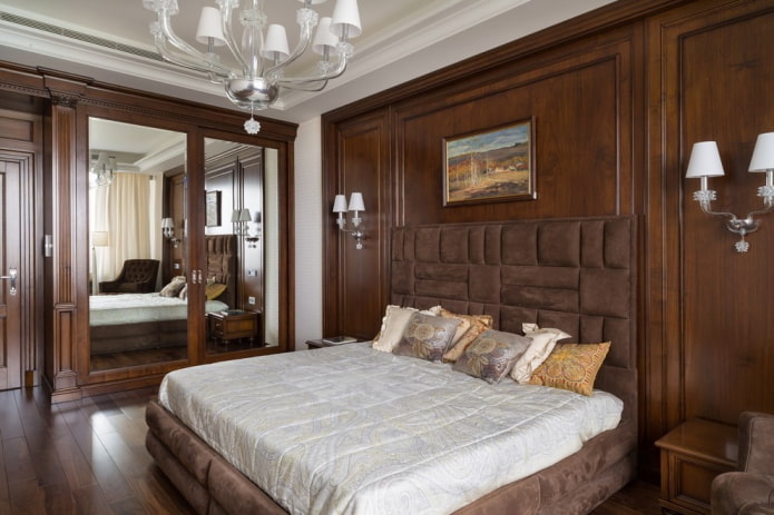 finition à l'intérieur d'une chambre marron