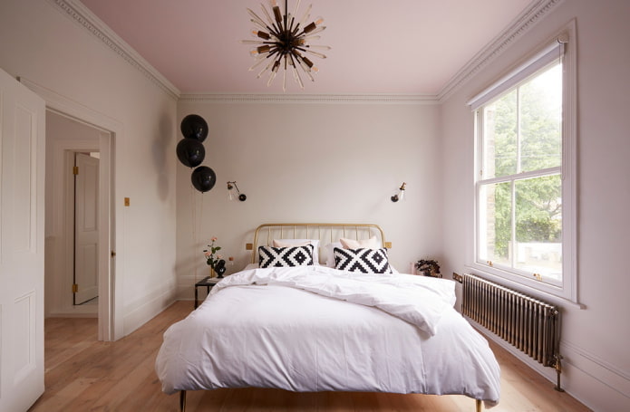 murs rose tendre dans la chambre