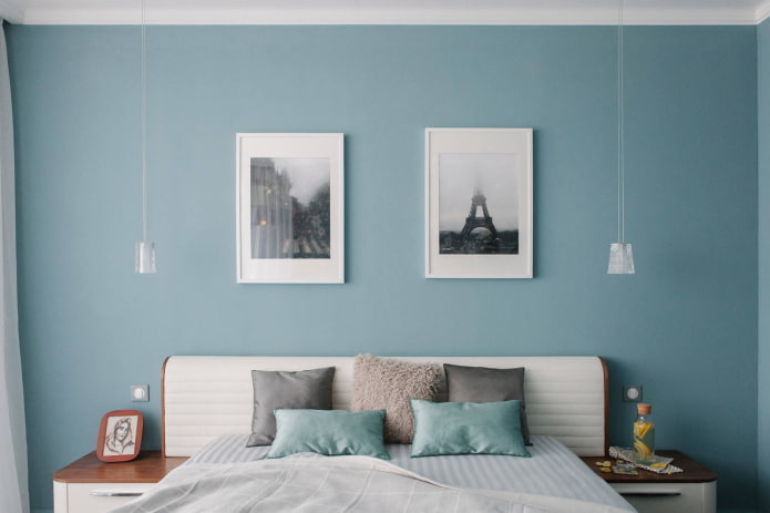 tableaux au-dessus du lit