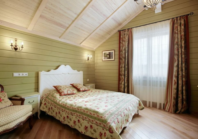 Textiles et décoration dans une chambre de style campagnard
