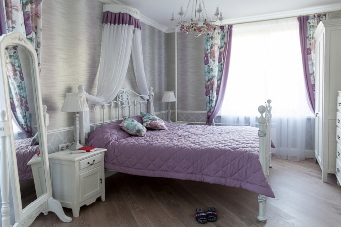 Intérieur d'une chambre de style provençal