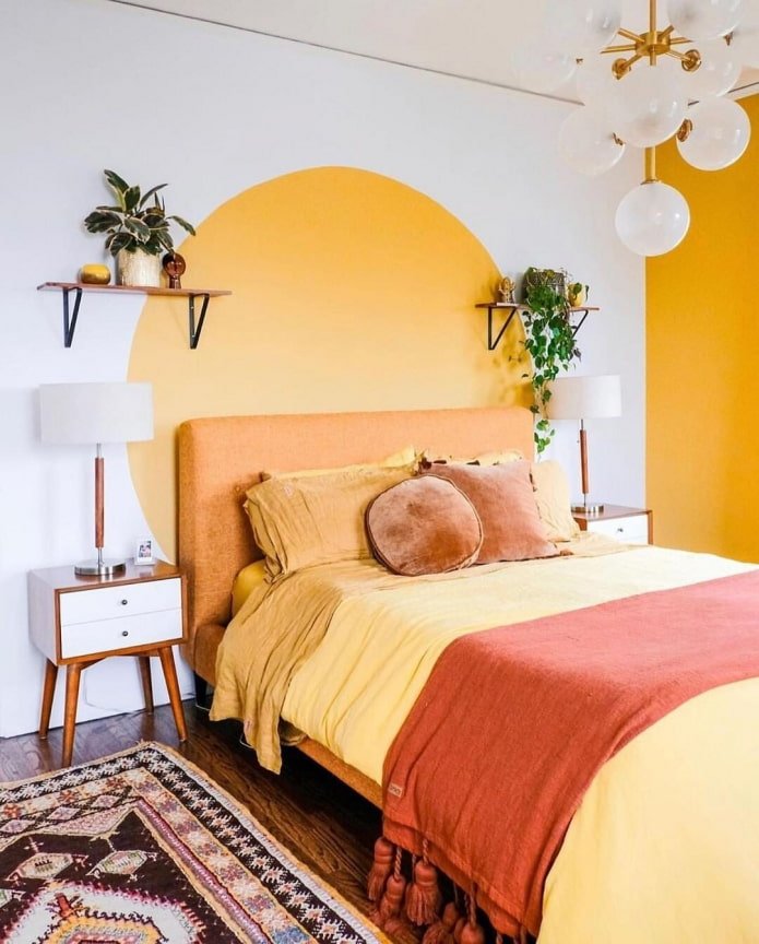 décor original du mur derrière le lit