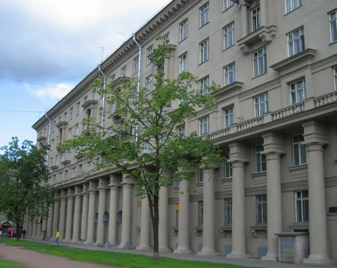 Immeuble résidentiel de l'époque stalinienne