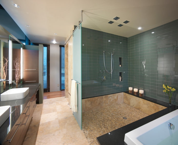 Carrelage dans la zone de douche