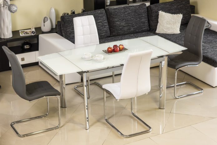 plateau de table blanc