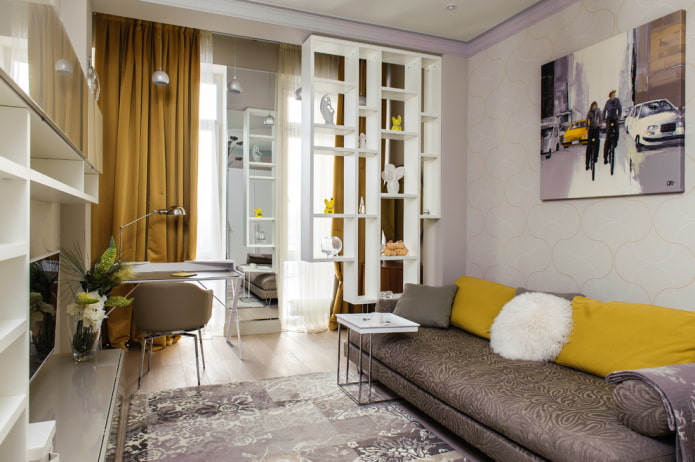 cloison en forme de rack asymétrique à l'intérieur