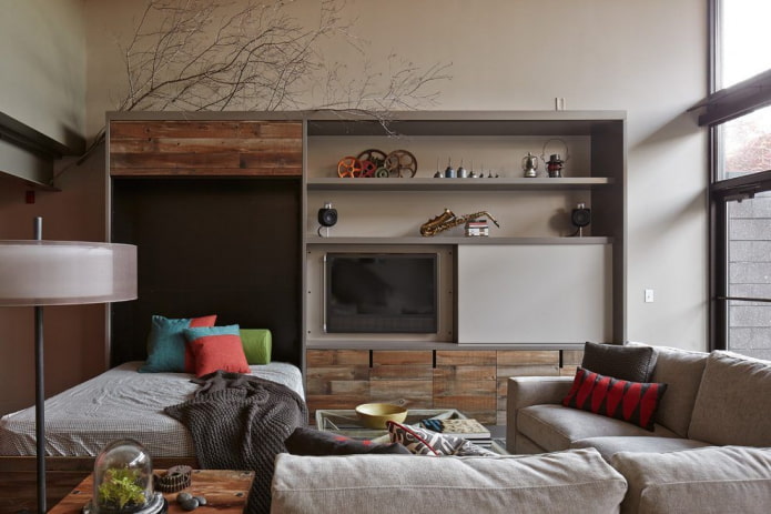mur dans l'intérieur du salon dans le style loft