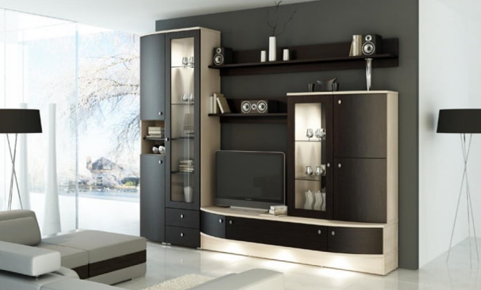 Armoire murale dans le salon