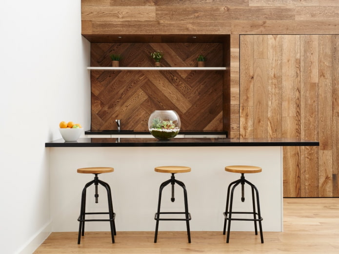 finition murale en parquet