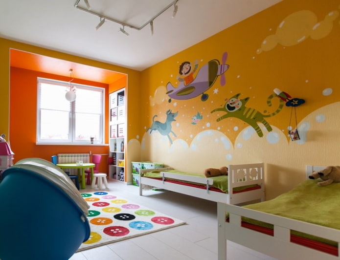 murs orange à l'intérieur de la chambre d'enfant