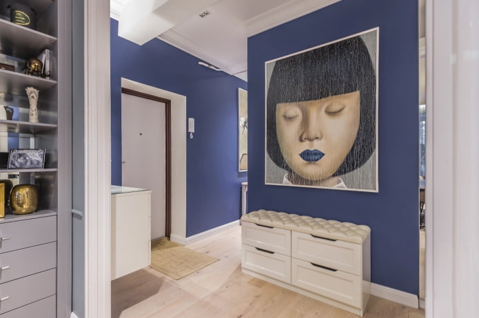 Photo sur le mur dans le couloir