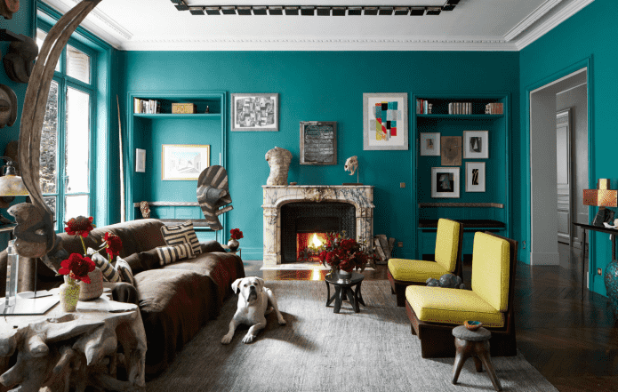 murs turquoise dans l'éclectisme