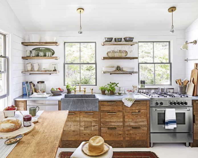 cuisine spacieuse dans la maison