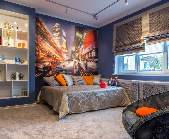 Chambre d'enfant de style contemporain avec stores romains