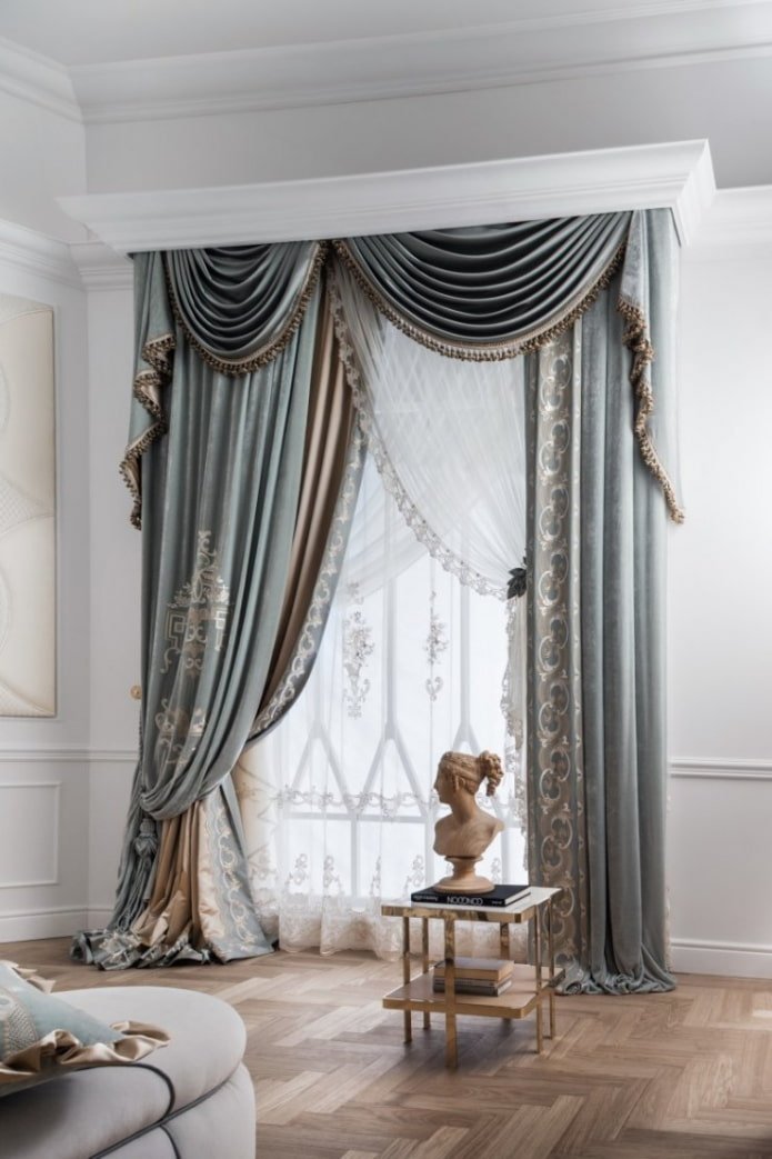 Rideaux longs de style Art Nouveau