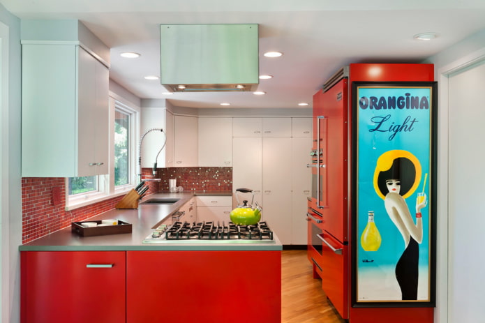 ensemble de cuisine rouge