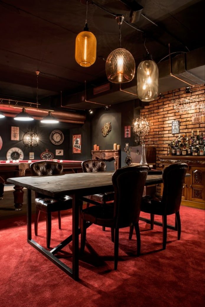 Intérieur sombre