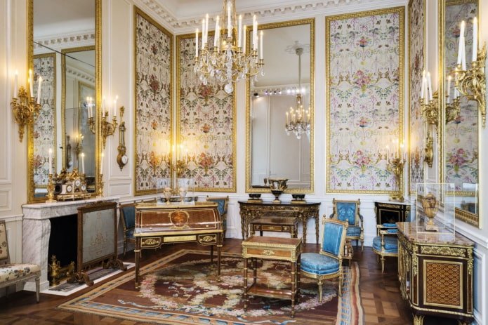 un exemple du style Empire à l'intérieur