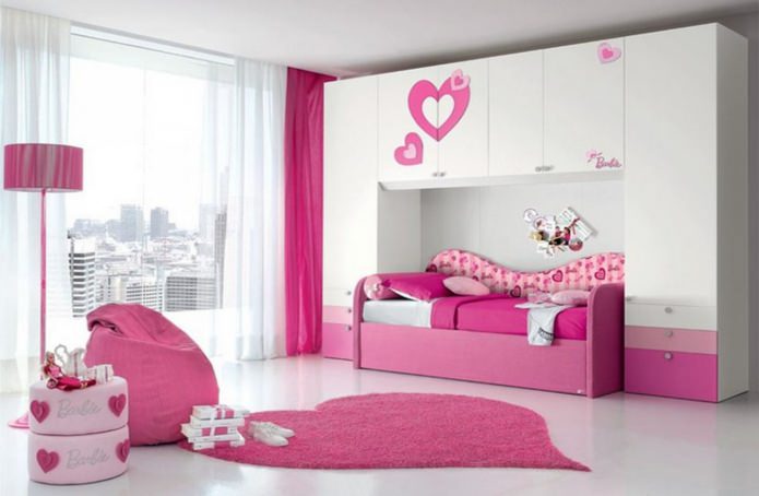 chambre d'enfant blanche et rose