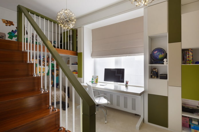 option de table dans une chambre de garçon