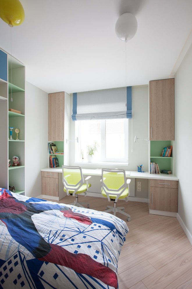 table pour deux enfants