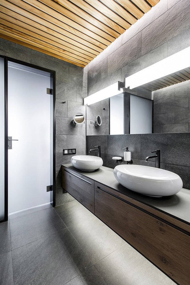 Portes claires de style moderne