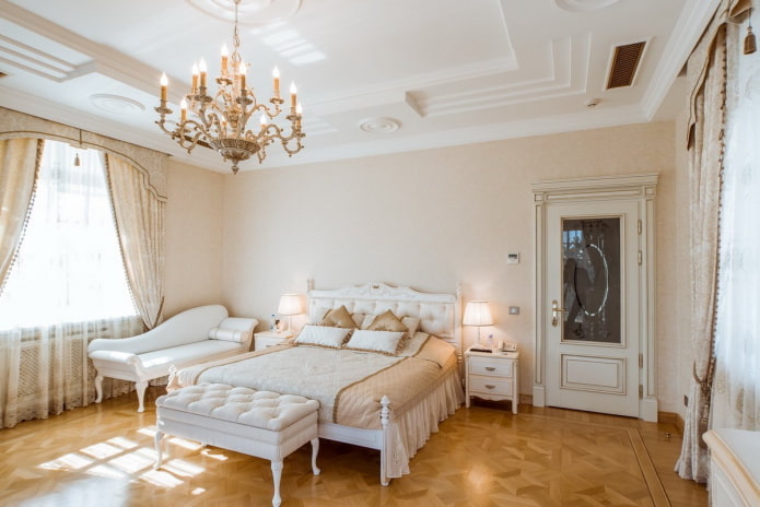 Portes claires de style classique