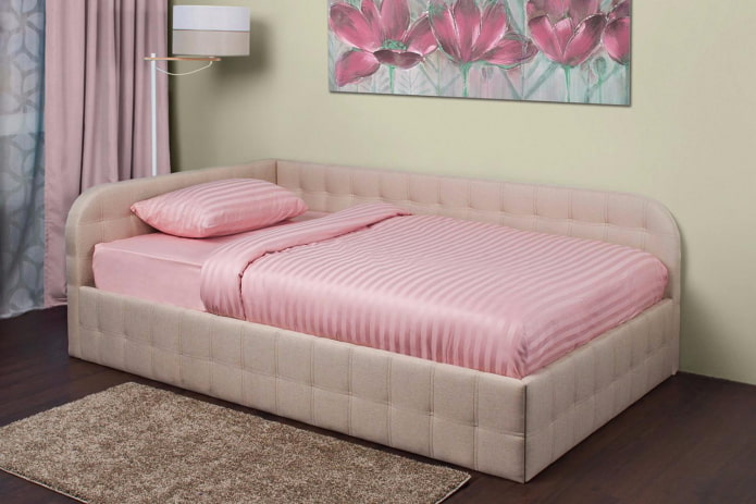 méridienne avec revêtement intérieur en cuir